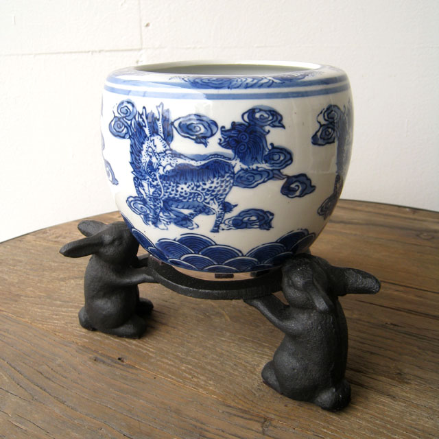 楽天市場】うさぎ 五徳 ウサギ 兎 雑貨 台 火鉢 プランター台 和モダン