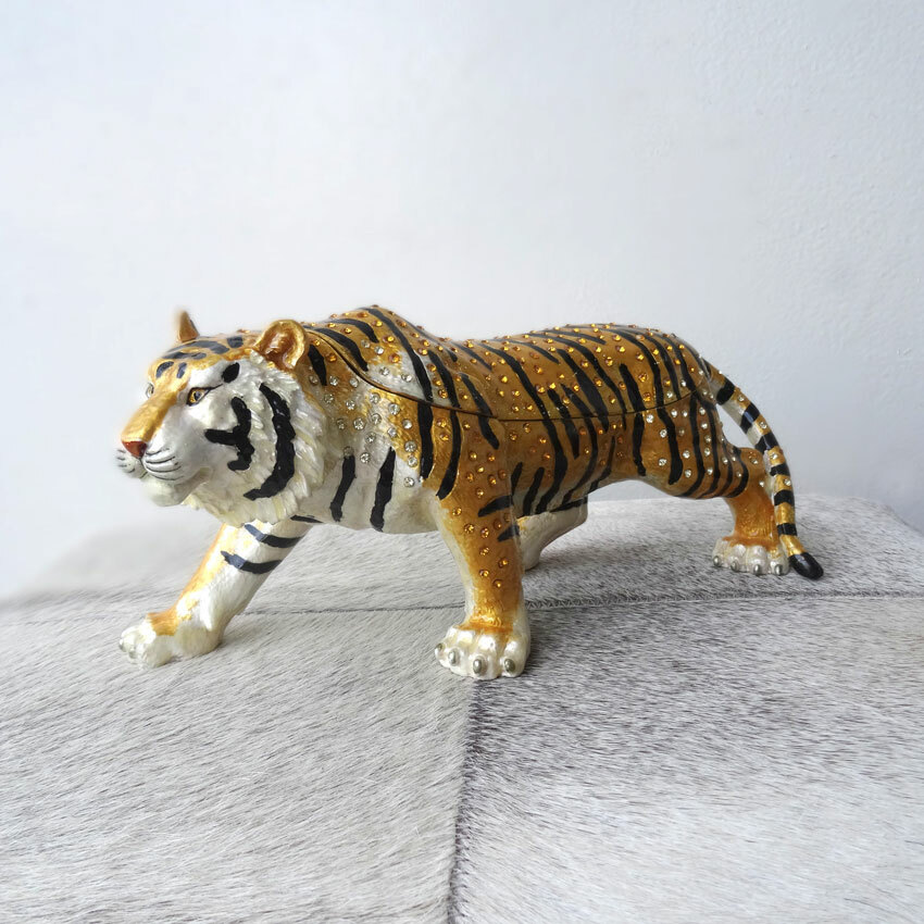 楽天市場】虎の置物 エナメルボックス 虎 トラ 置物 干支 虎 寅 トラ