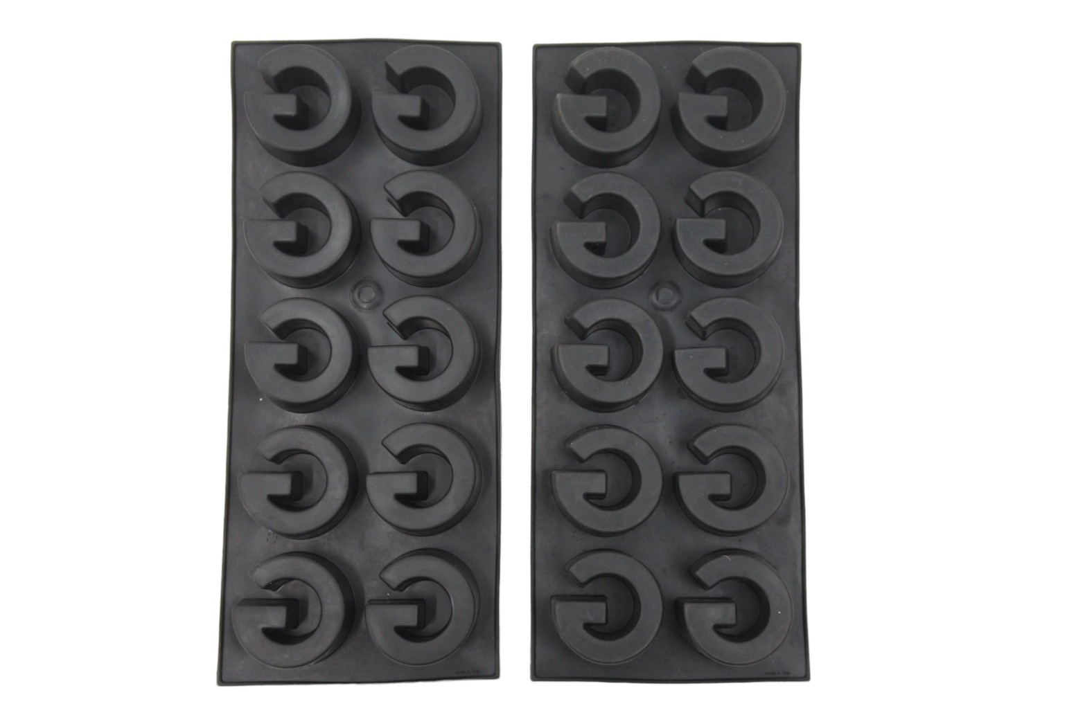 楽天市場】GUCCI グッチ シリコン容器 製氷機 レア物 氷作り 二つ