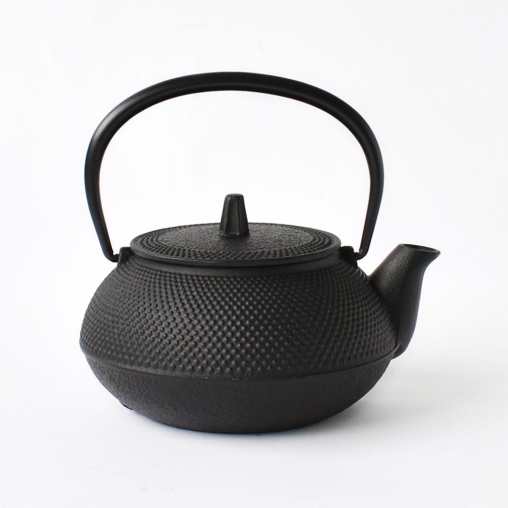 楽天市場】南部鉄器 ケトル アラレ5型 650ml 【ギフト 贈り物 結婚