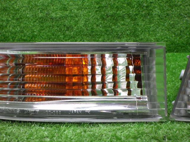 100系クレスタ前期ウィンカー 左右セット 100系クレスタ前期ウィンカー