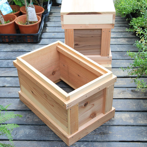 楽天市場】巣箱：石田式 ニホンミツバチ捕獲箱（兼飼育箱）【継ぎ箱