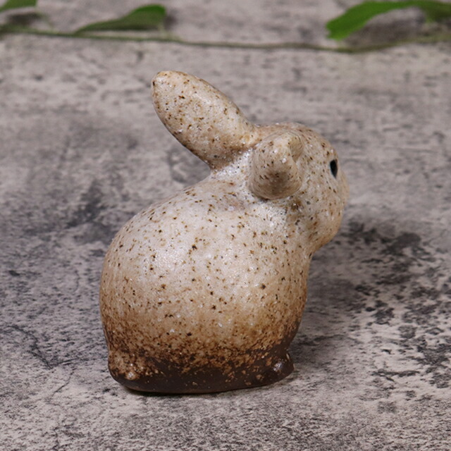 楽天市場】信楽焼 うさぎ 置物 玄関 かわいい 陶器 ウサギ 兎 縁起物