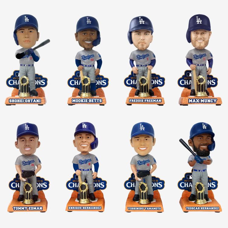 キケヘルナンデスのボブルヘッド 今日の来場者特典はキケヘルナンデス