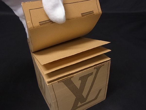 稀少！非売品LOUIS VUITTON キューブメモ帳 未使用品 稀少！非売品