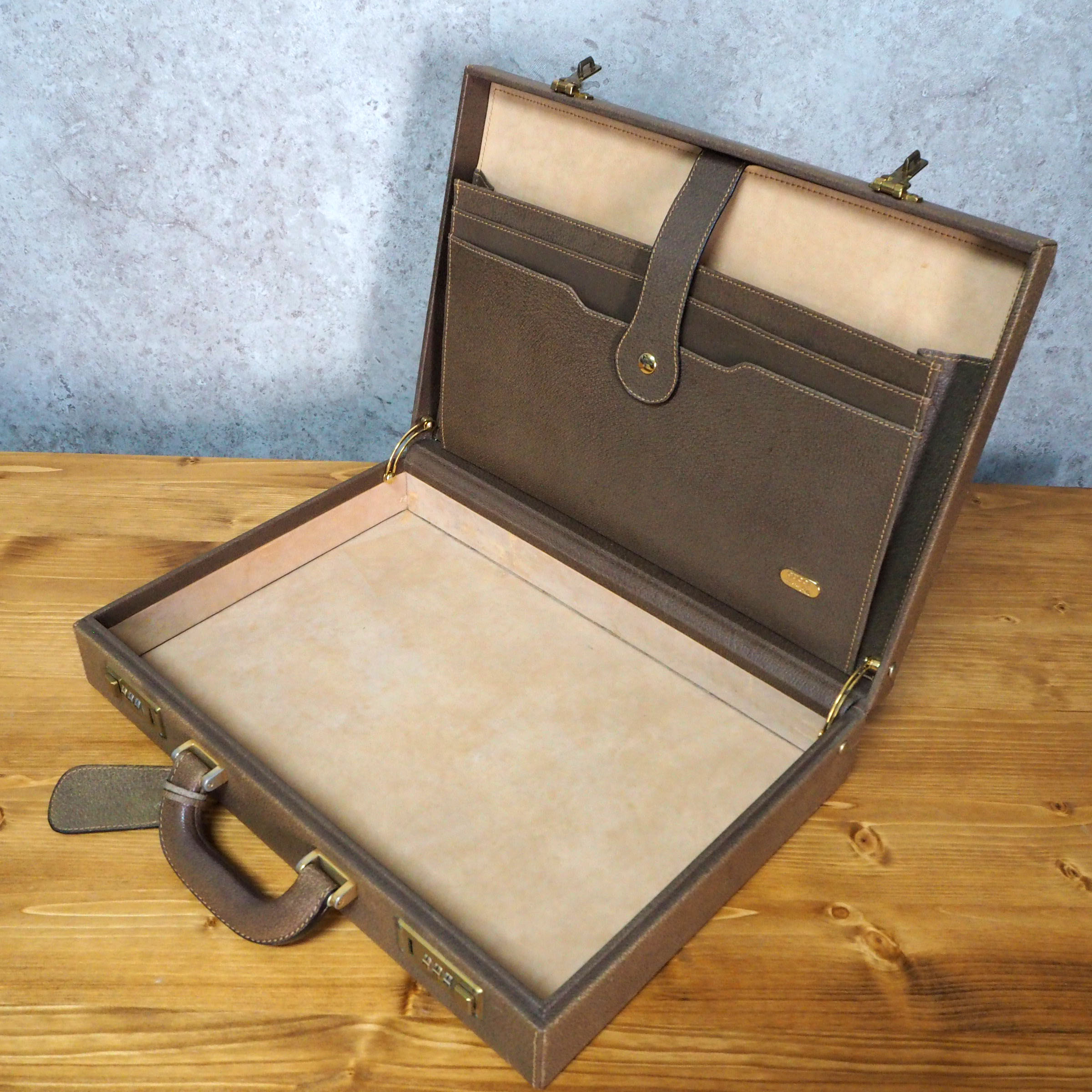 オールドグッチ GUCCI ヴィンテージ アタッシュケース シェリー