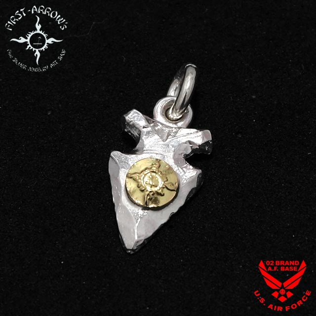 楽天市場】ポイント2倍!!ファーストアローズ K18付 矢じり ペンダント