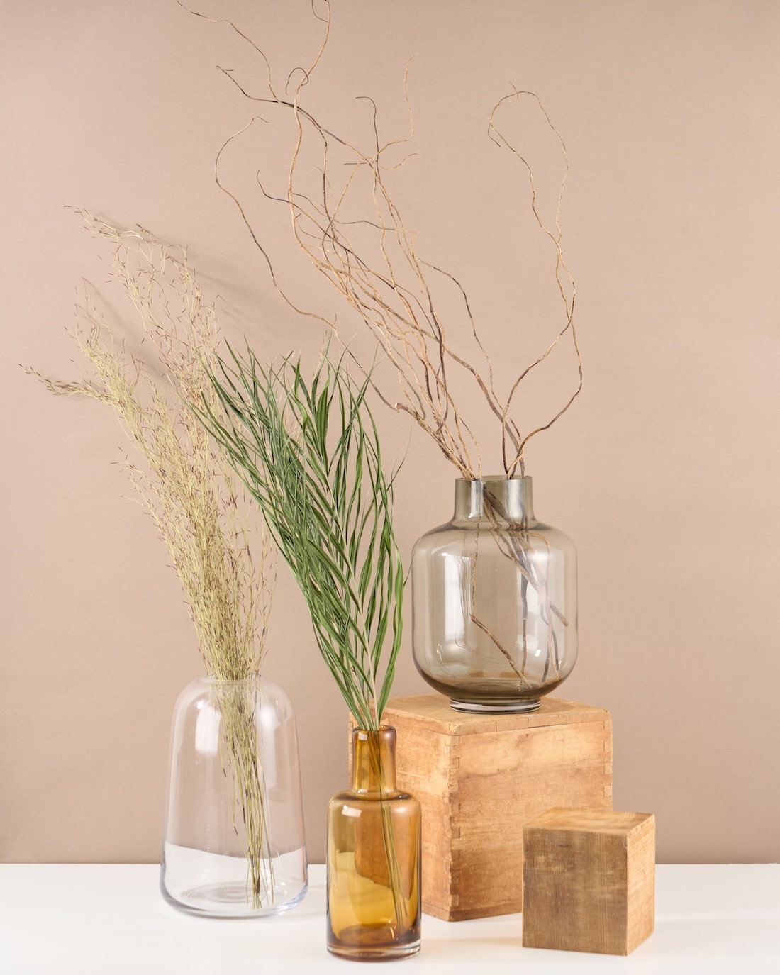 フラワーベース］ビッグガラスベース グレー 商品ページ - 土と風の植物園