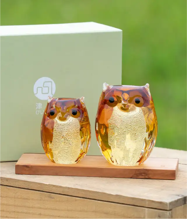 百色の青森 古くからりんごの木を守る、愛らしい救世主 | ハンドメイド