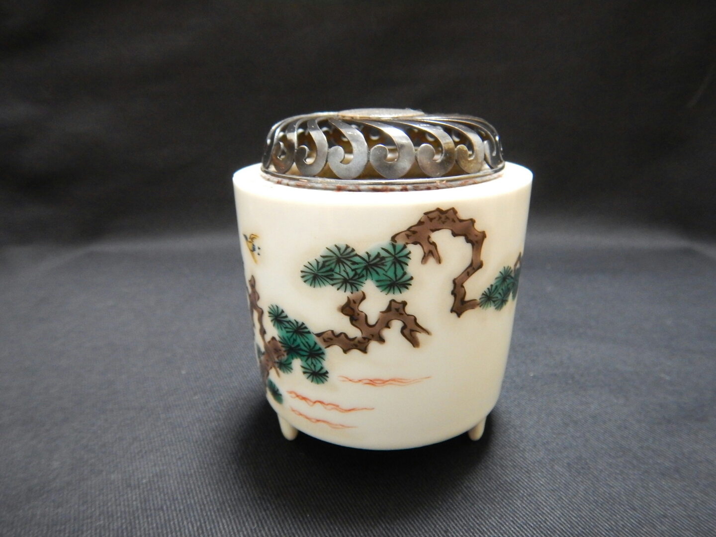 古九谷色絵香炉（江戸初） – 津木美術コレクション