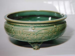 龍泉窯青磁大香炉 （明初期 14世紀） – 津木美術コレクション