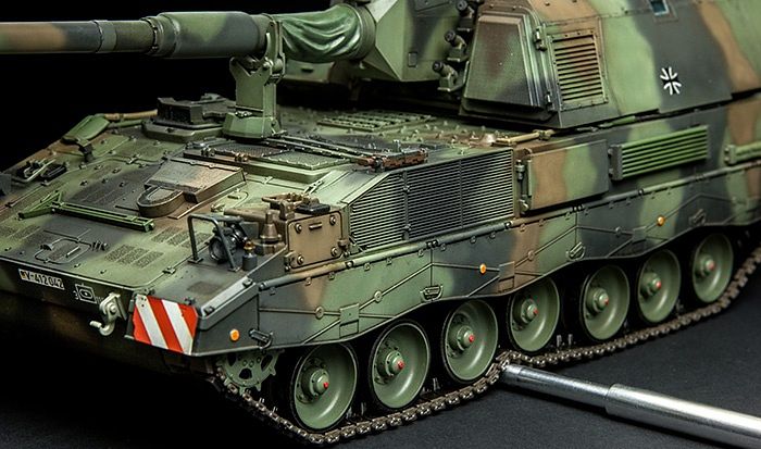 MENTS-012 モンモデル 1/35 ドイツPanzerhaubitze2000 自走砲【MENTS