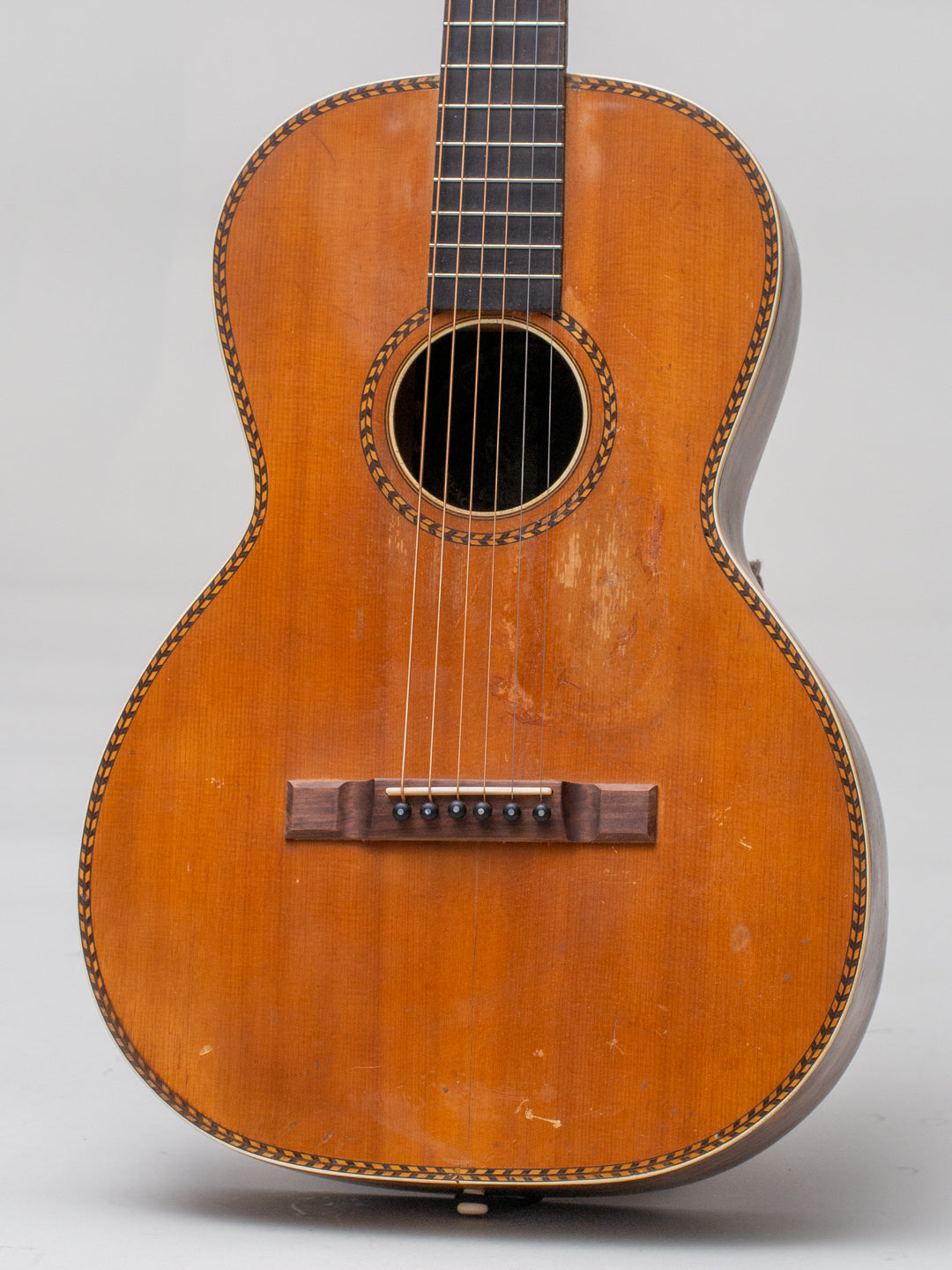 Regal Parlor 1920′-1930′ Acoustic Guitar Circa 1920s Regal Parlor