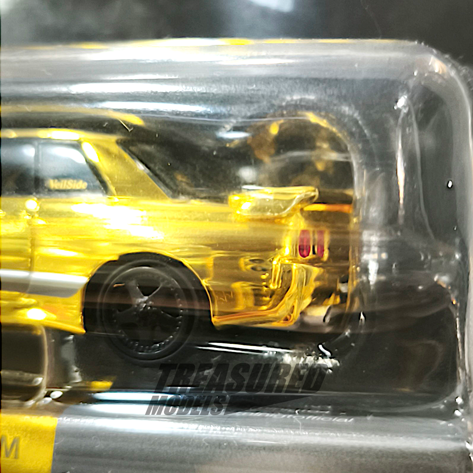 Mini GT Nissan Skyline GT-R R32 VeilSide Combat C-I Gold Chrome