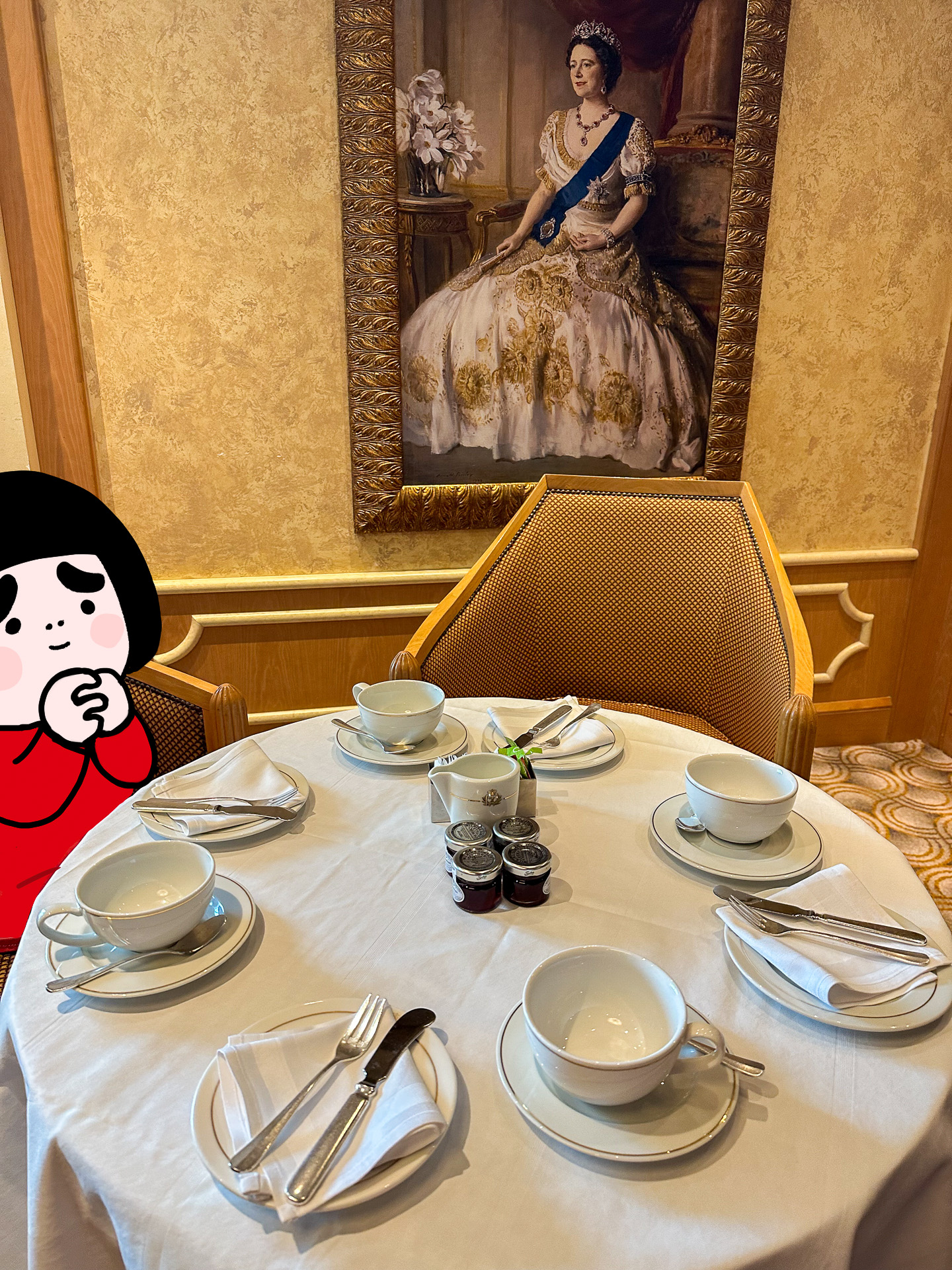 クイーン・エリザベスの旅もついに最終日。アフタヌーンティーにガラ