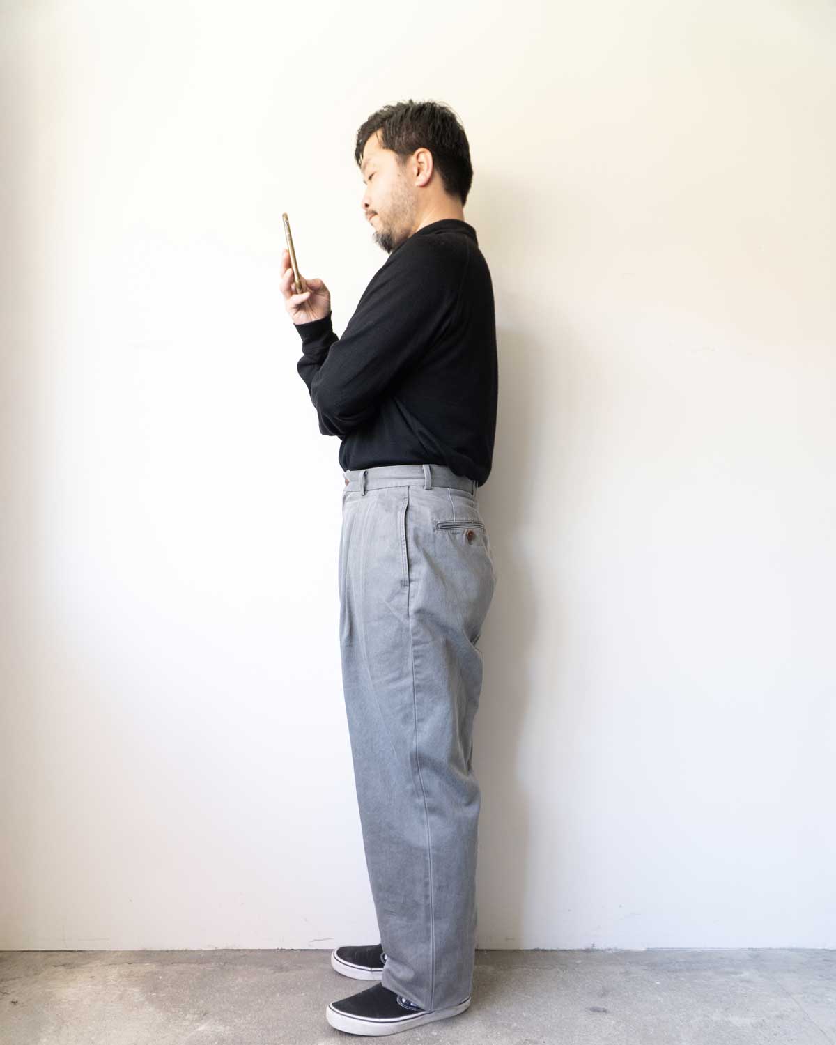 Tranescent / NEAT Chino - FADE GRAY