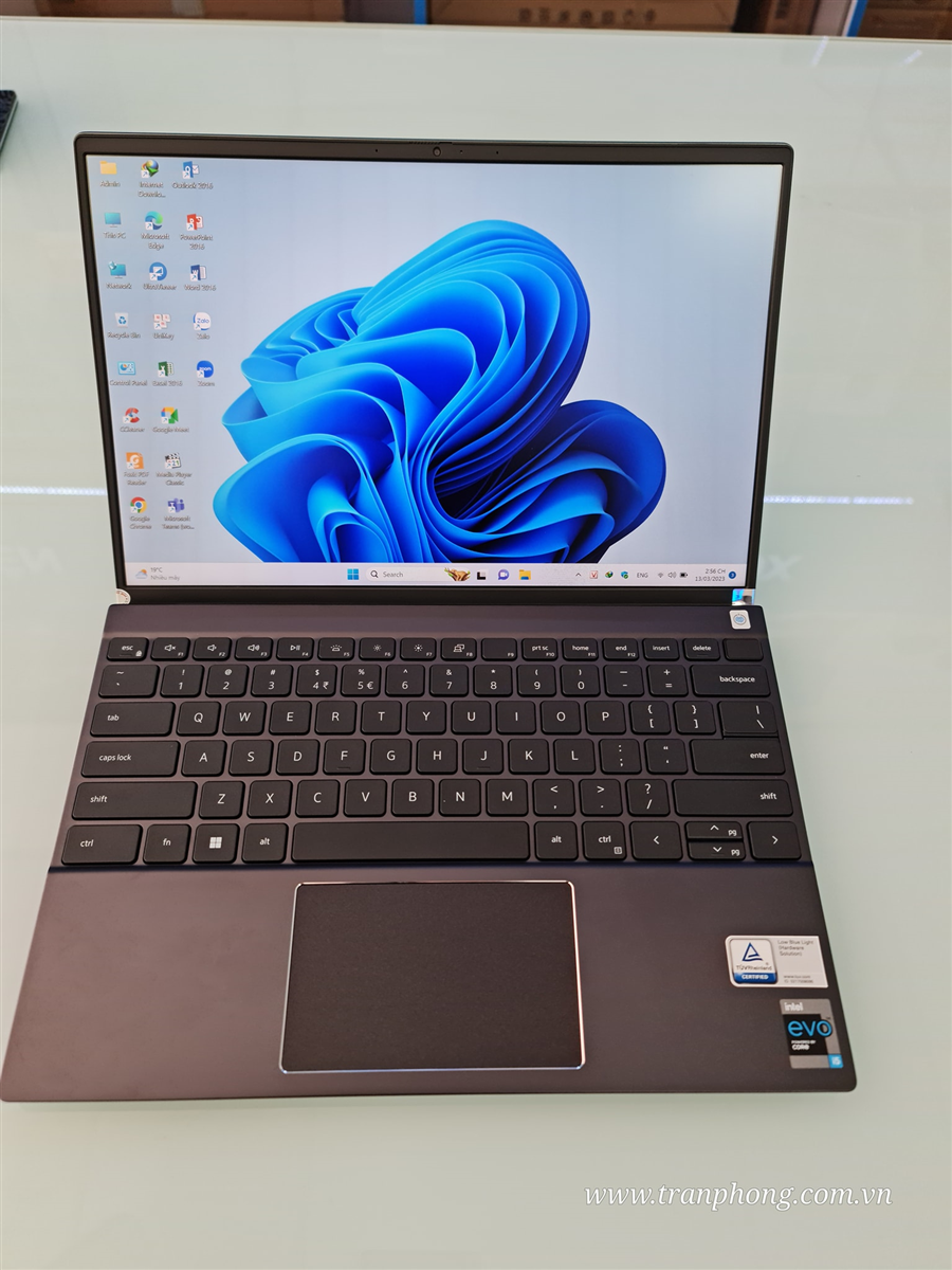 Windowsノート本体 Dell Vostro 13 5310 i5-11300H 8/256 Core i5