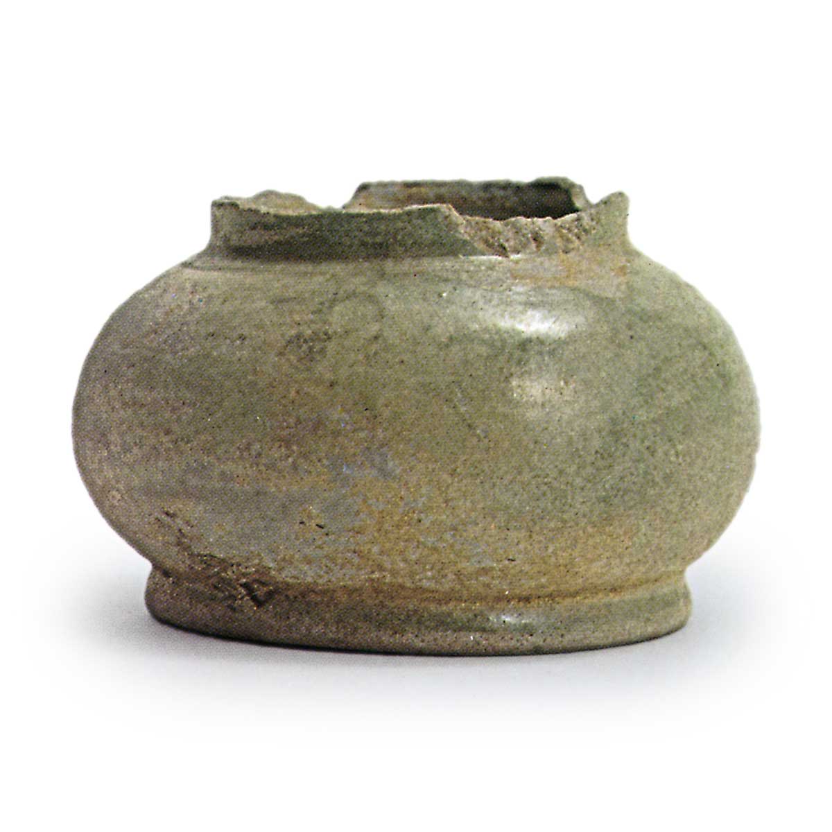 緑釉 唾壺 | 鶴田 純久の章 お話