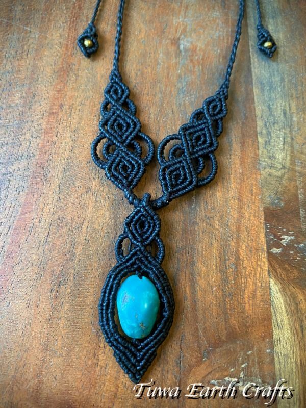 高品質チベット産ターコイズ ネックレス ペンダント☆マクラメ編み
