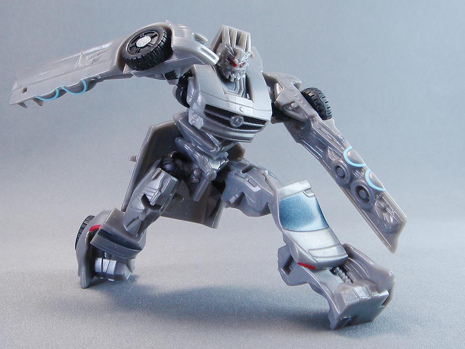 レビュー：TFダークサイドムーン サイバーバース サウンドウェーブ: 超