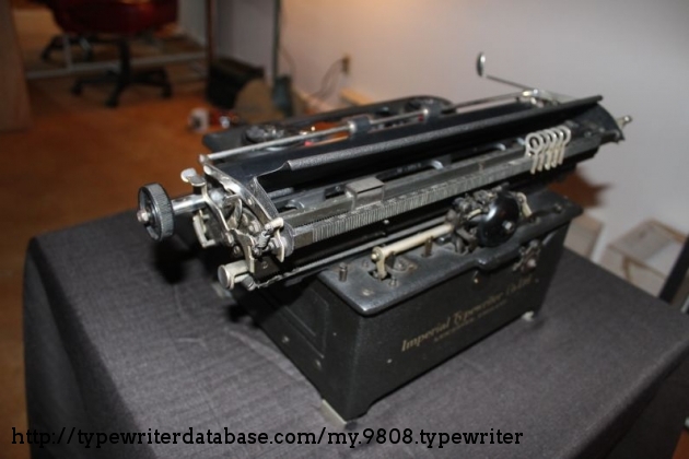 1940 Imperial 50 on the Typewriter Database