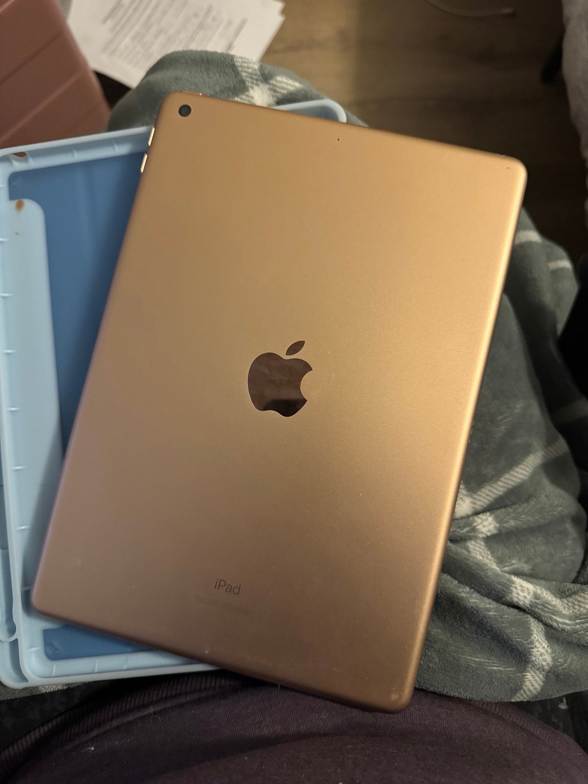 iPad（8th Generation） Wi-Fi 32GB GOLD Amazon.com : 2020 Apple