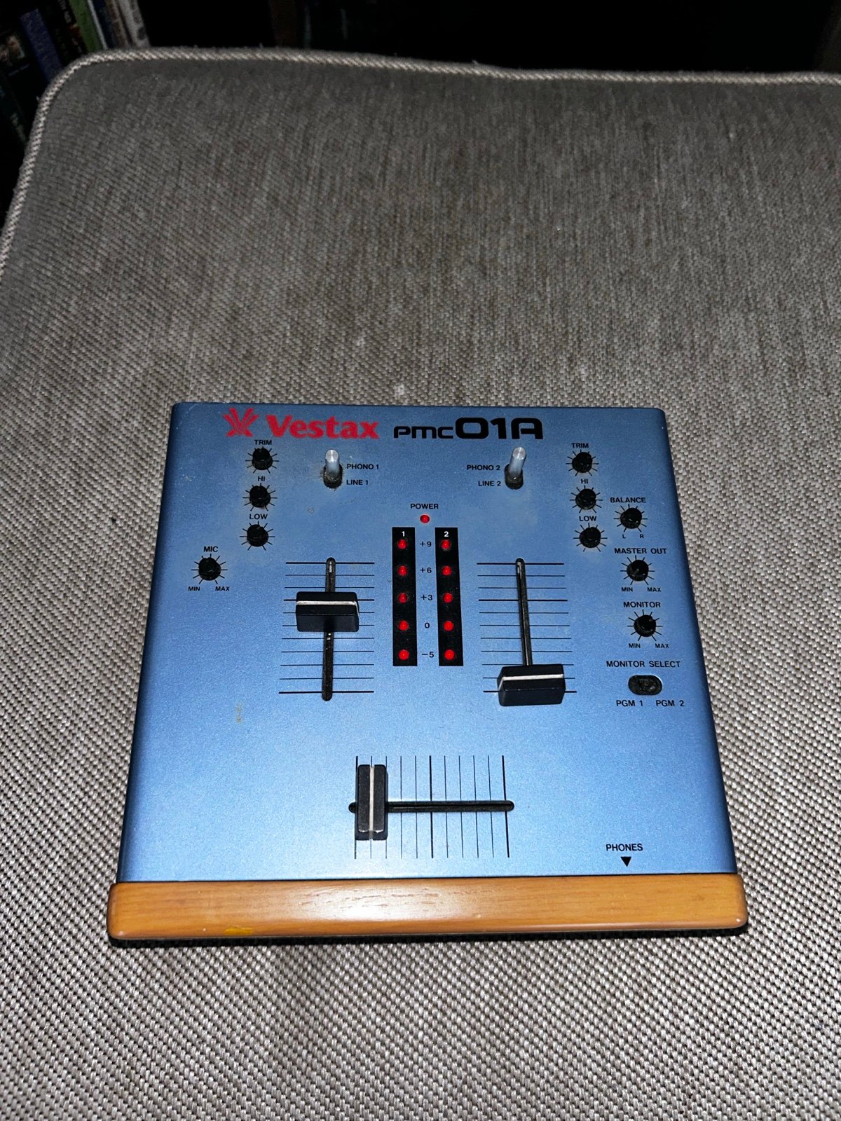 Vestax PMC-01A DJ Mixer PMC01A
