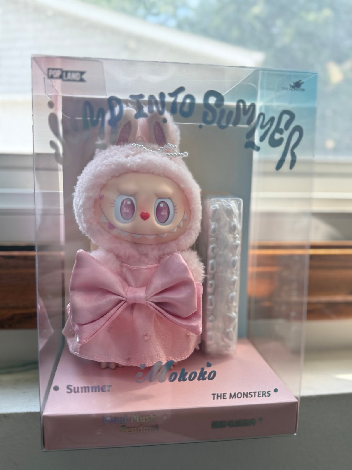 Mokoko Jump into Summer!