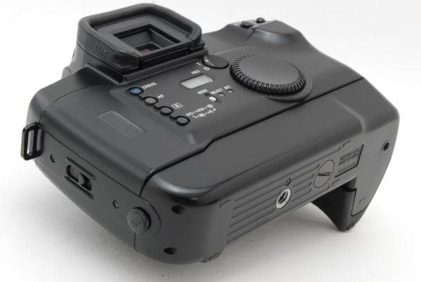 Canon EOS5 QD with 28-80mm 3.5-5.6V III lens