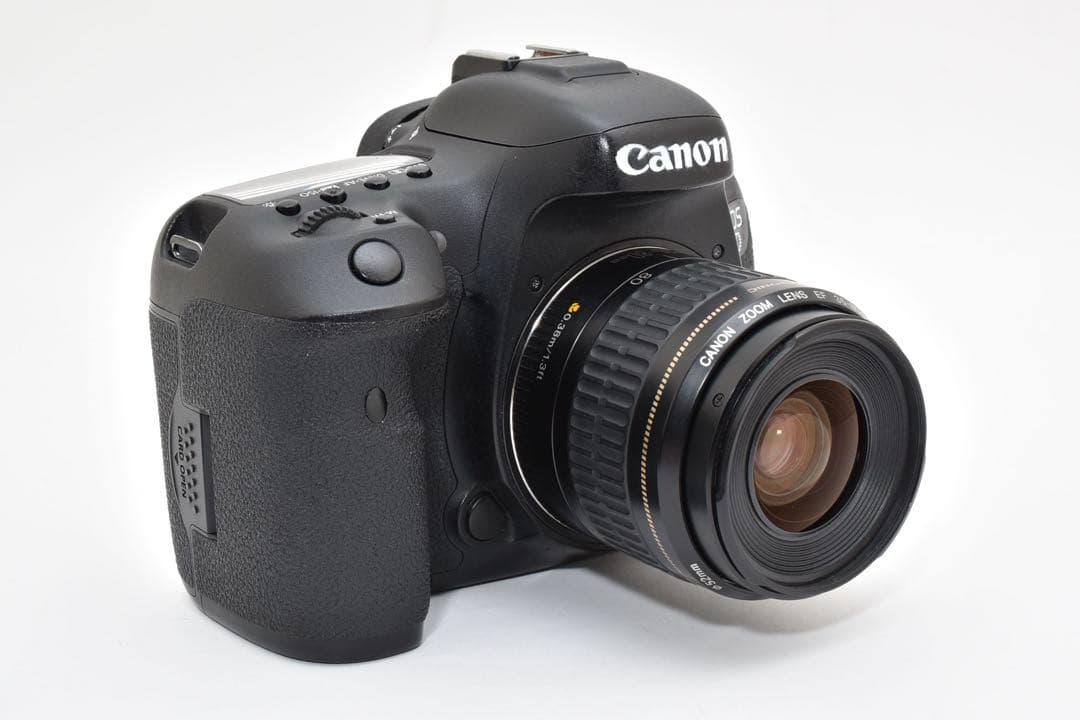 Canon EOS 7D Mark II Standard Lens Kit / Canon EF35-80