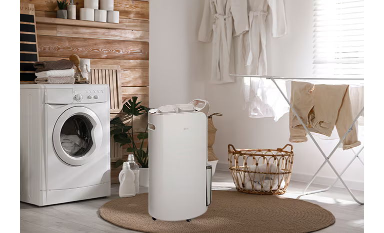 LG STYLER スチームウォッシュ S3IFA 電気乾燥機 約14万円、衣類