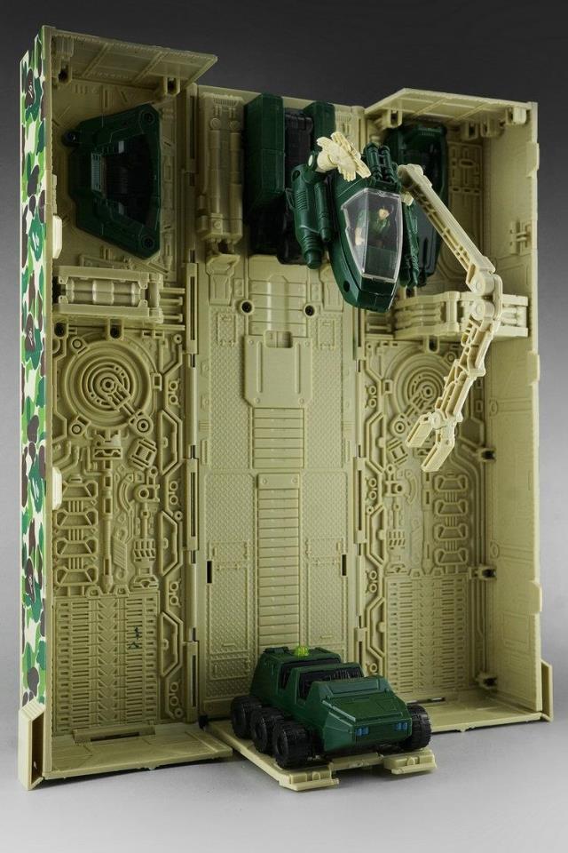 4th Party MP10A Optimus Prime Convoy Bape Green Camo Version