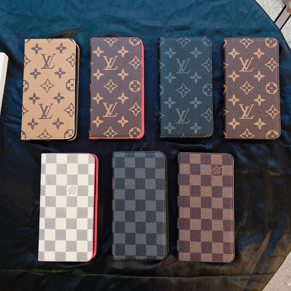 LOUIS VUITTON 手帳型ケース 黒 iPhone14 ルイヴィトン スマホケース