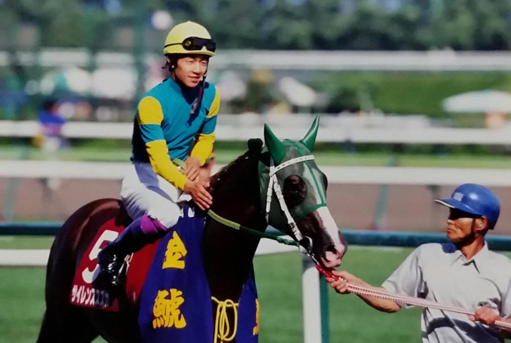 オフサイドトラップ 第118回 天皇賞秋 1着 6番人気