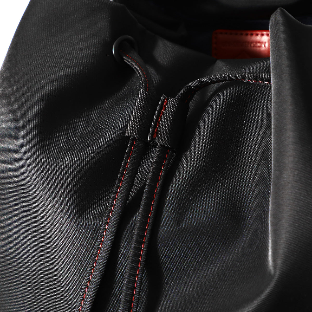 フレン・E・ルスタリオ フラップバックパック – un-dimension