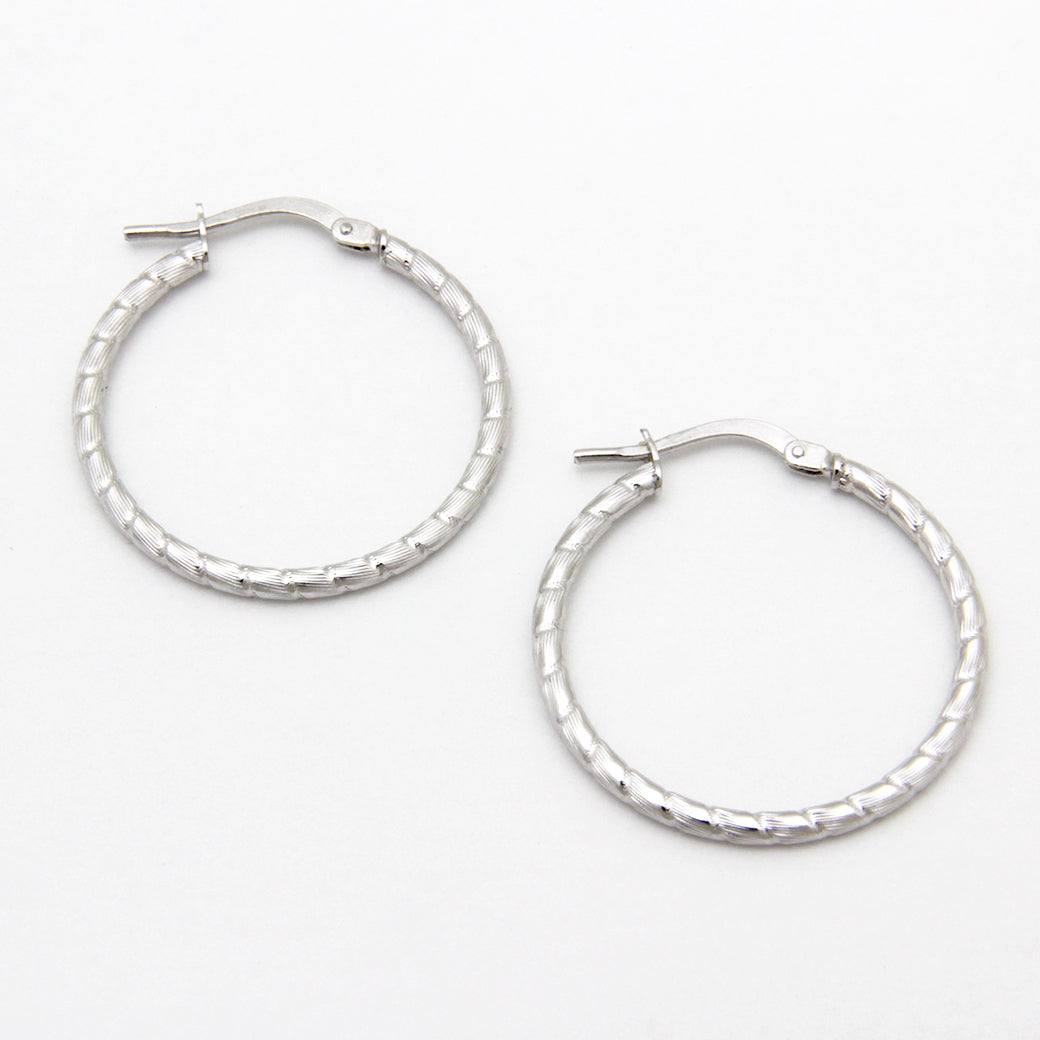 UNOAERRE K18ホワイトゴールドデザインフープピアス 28224 | UNOAERRE