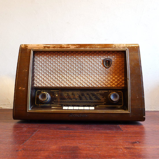 古いラジオ 昭和レトロ 木製ケース 古いラジオ 昭和レトロ 木製ケース