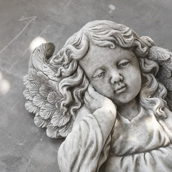イギリス製 天使 石像（uoo1433） - アンティーク家具・雑貨専門店 unikk