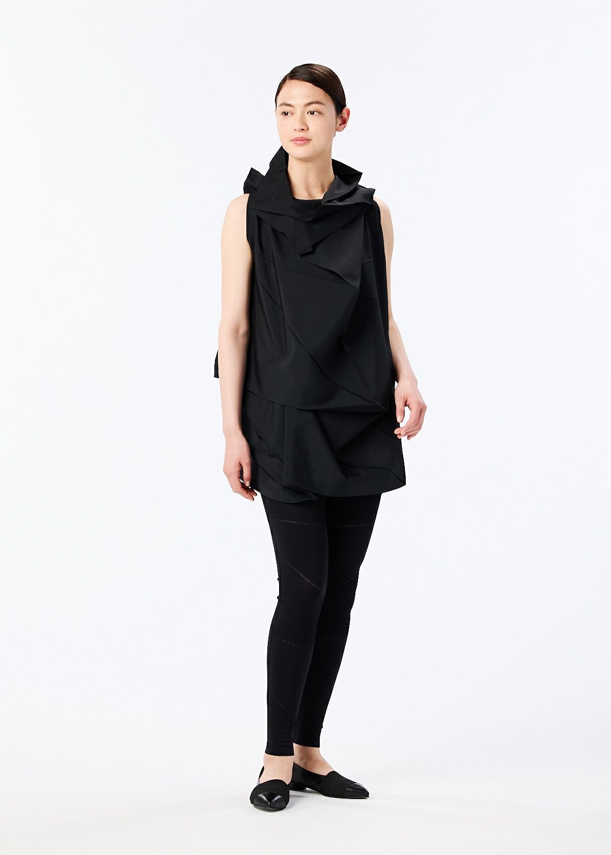 132 5. SOLID – ISSEY MIYAKE ONLINE STORE