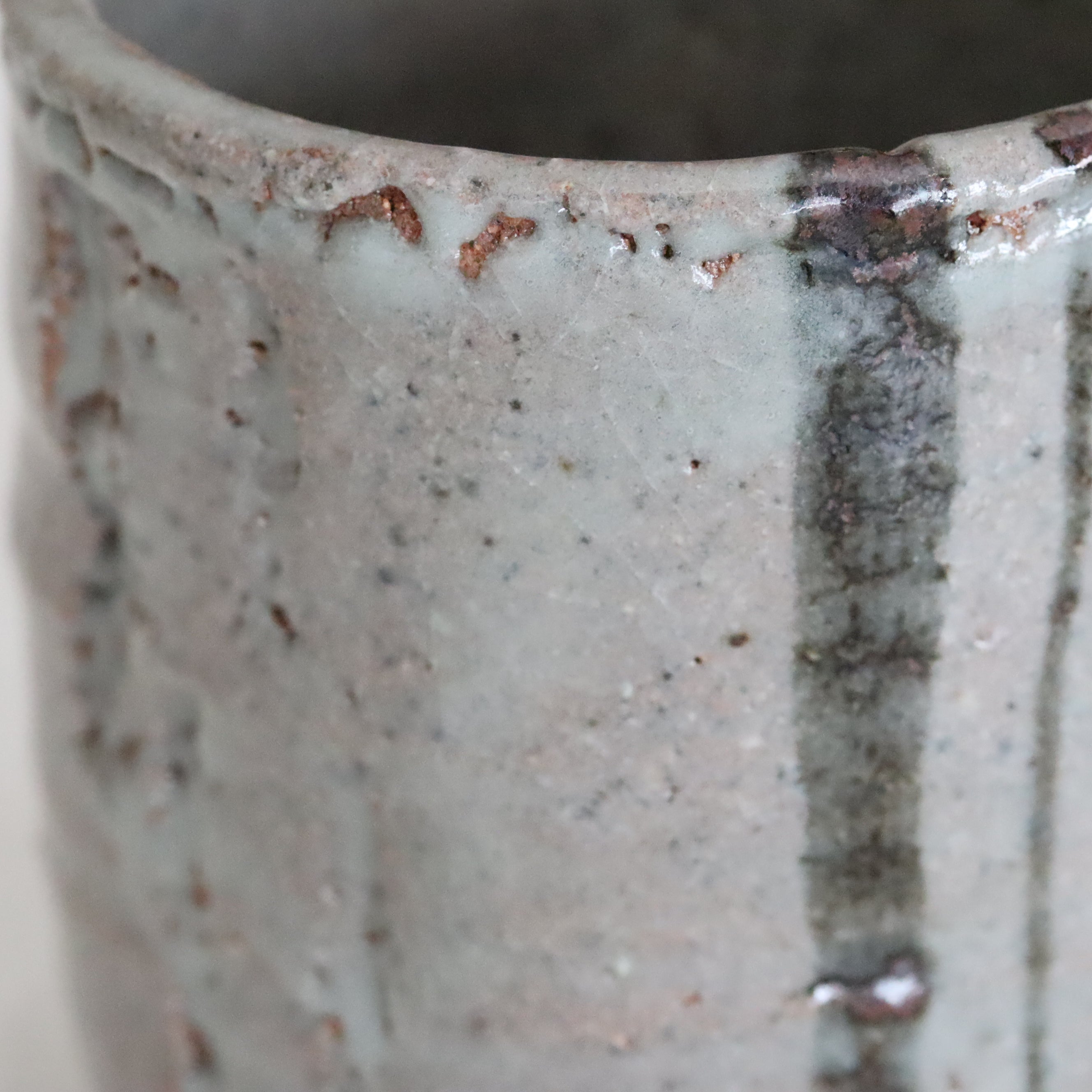 唐津焼 岡本作礼 黄唐津ぐい呑 唐津焼 岡本作礼 黄唐津ぐい呑 岡本作礼