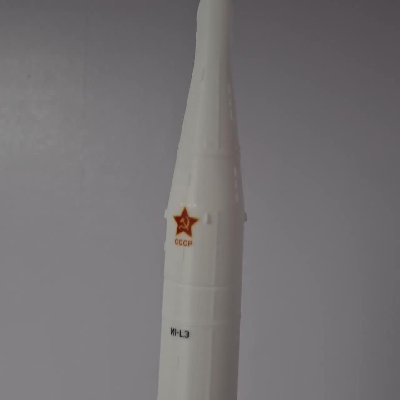 NEW! Soviet N1 Moon Rocket Model - 1:72 Scale 1462mm 58inch Kit