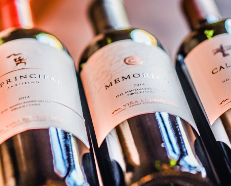 輸入ワイン卸・販売ならヴァルオ―ジャパン株式会社 - お取り扱いワイン