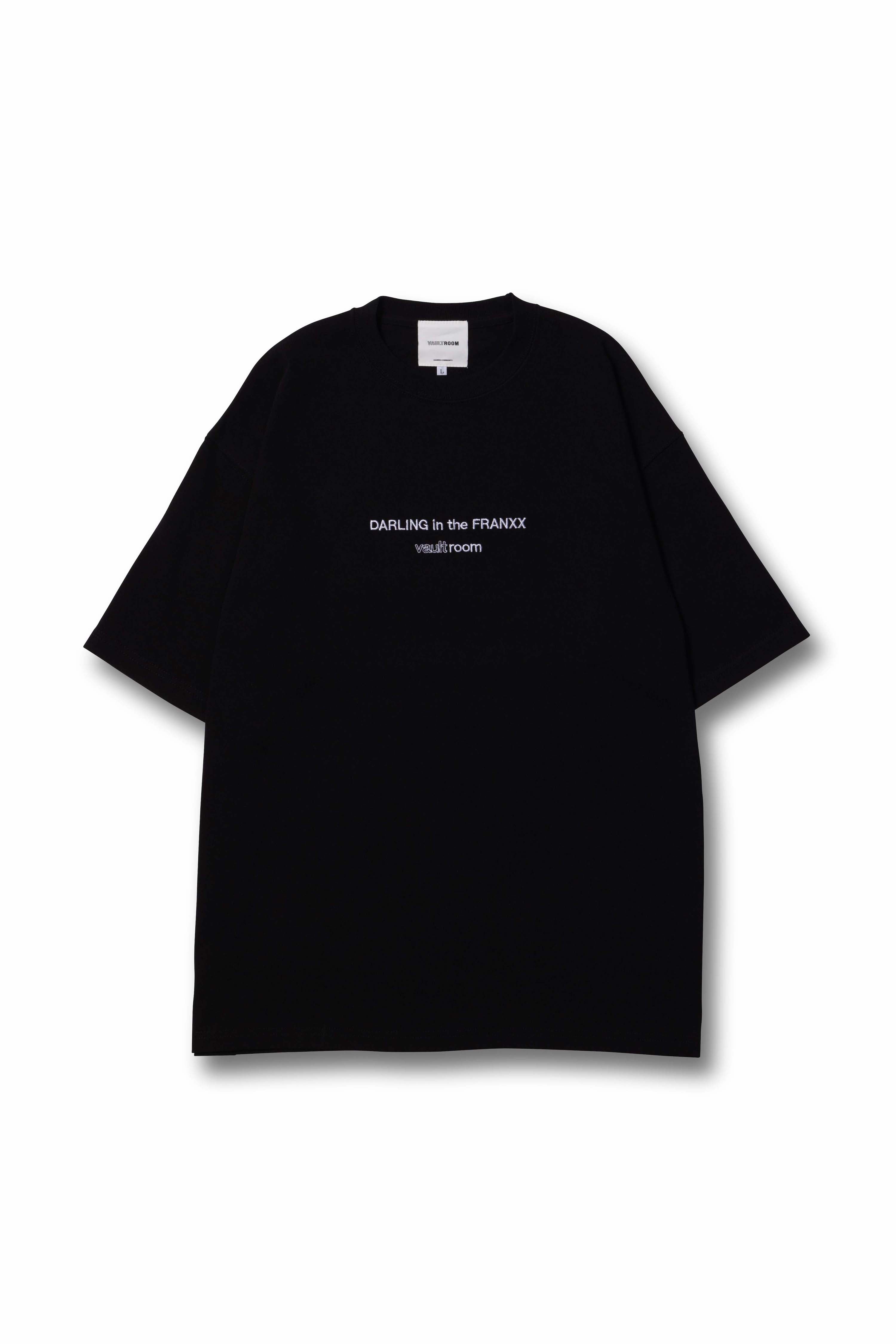 VR × 002 TEE – VAULTROOM