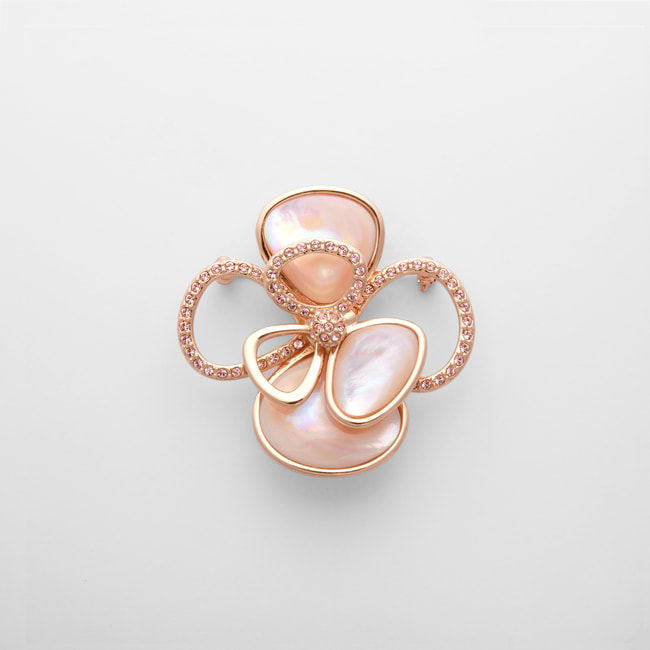 VBMV4011__P2 シェル ローズ ブローチ｜ブローチ｜ヴァンドーム