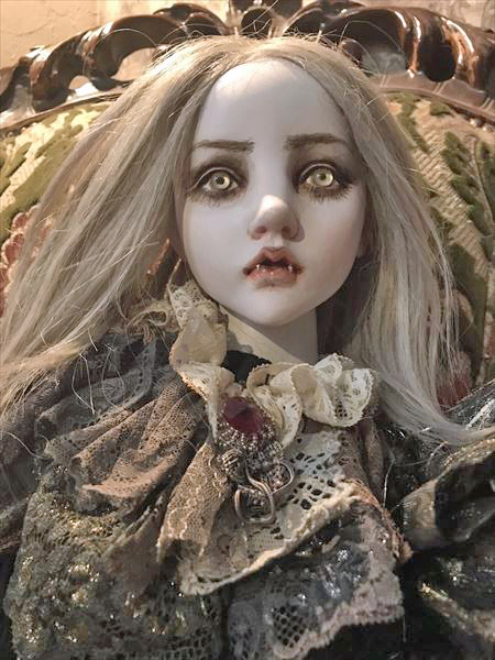 Mari Shimizu 「ヴァンパイア」 淑女雑貨Toe Cocotte