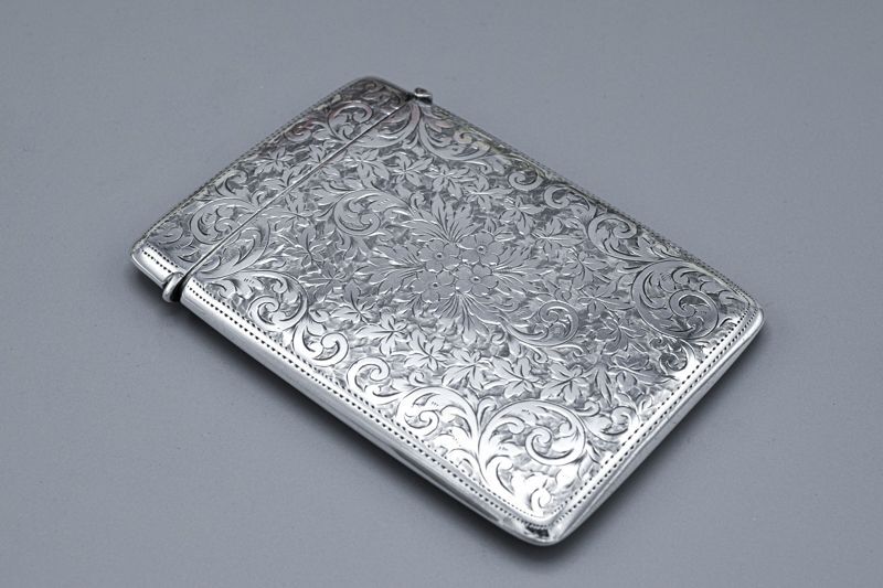 アンティークシルバー、アンティーク銀器純銀製（925）1904年 お花、葉