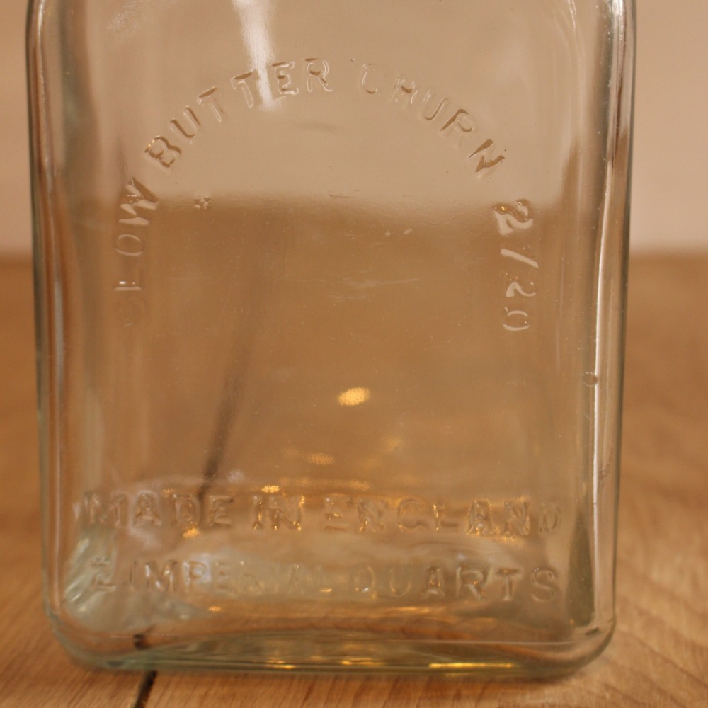 イギリスのキッチン風景が浮かびます♪ヴィンテージのバターメーカー