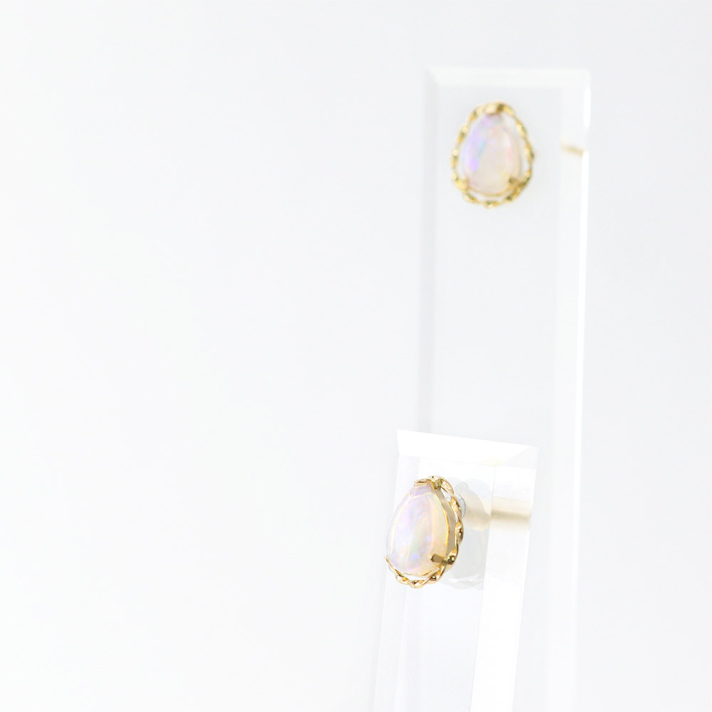 女性へのプレゼント K18YG オパール 10月誕生石 ピアス 18金イエロー