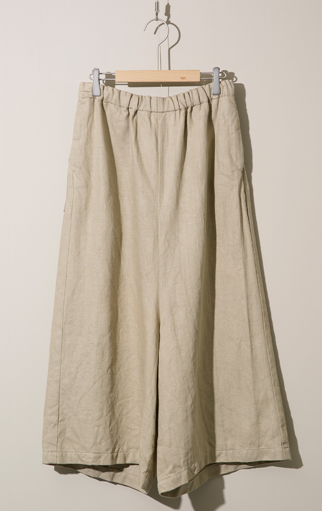 気づけばよく穿いている。ヴラスブラムの定番ボトムス。 | NEWS | Vlas