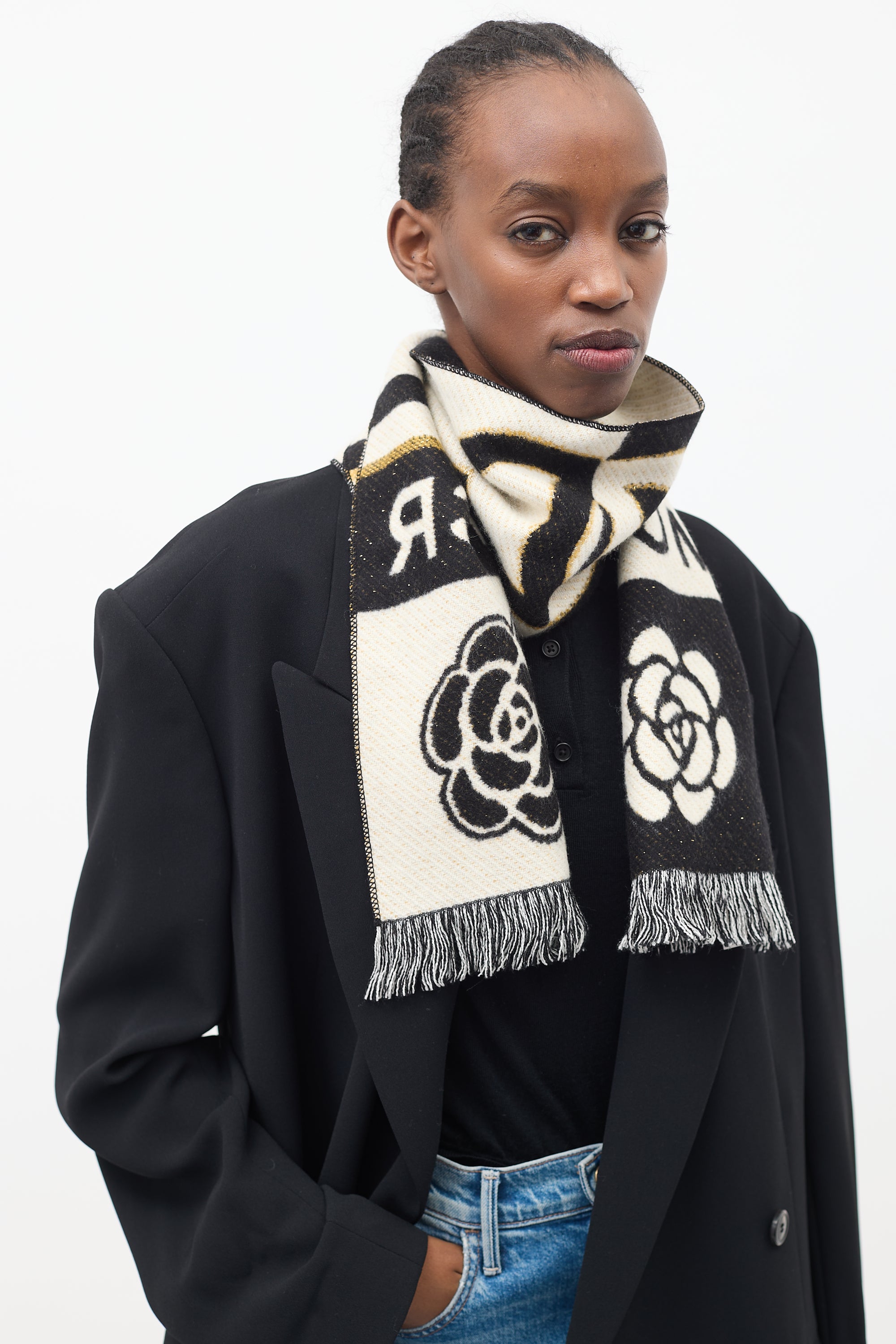 Chanel // Black & White Cashmere & Wool MCR Camellia Scarf – VSP